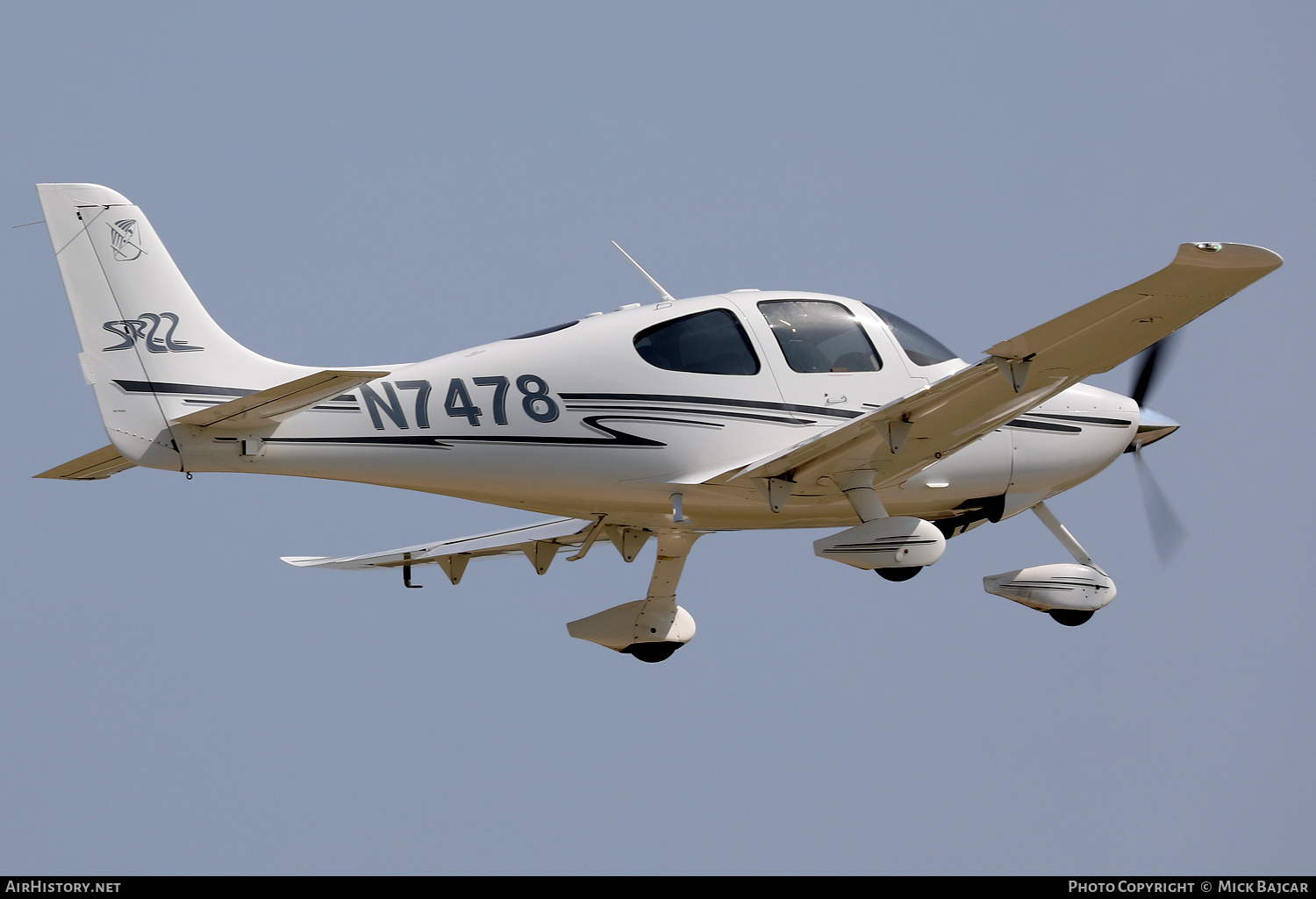 Aircraft Photo of N7478 | Cirrus SR-22 G1 | AirHistory.net #760304
