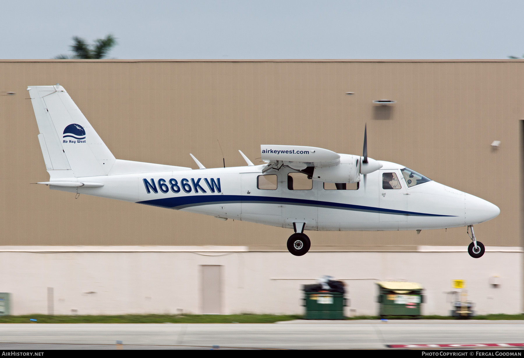 Aircraft Photo of N686KW | Vulcanair P-68C | Air Key West | AirHistory.net #760310