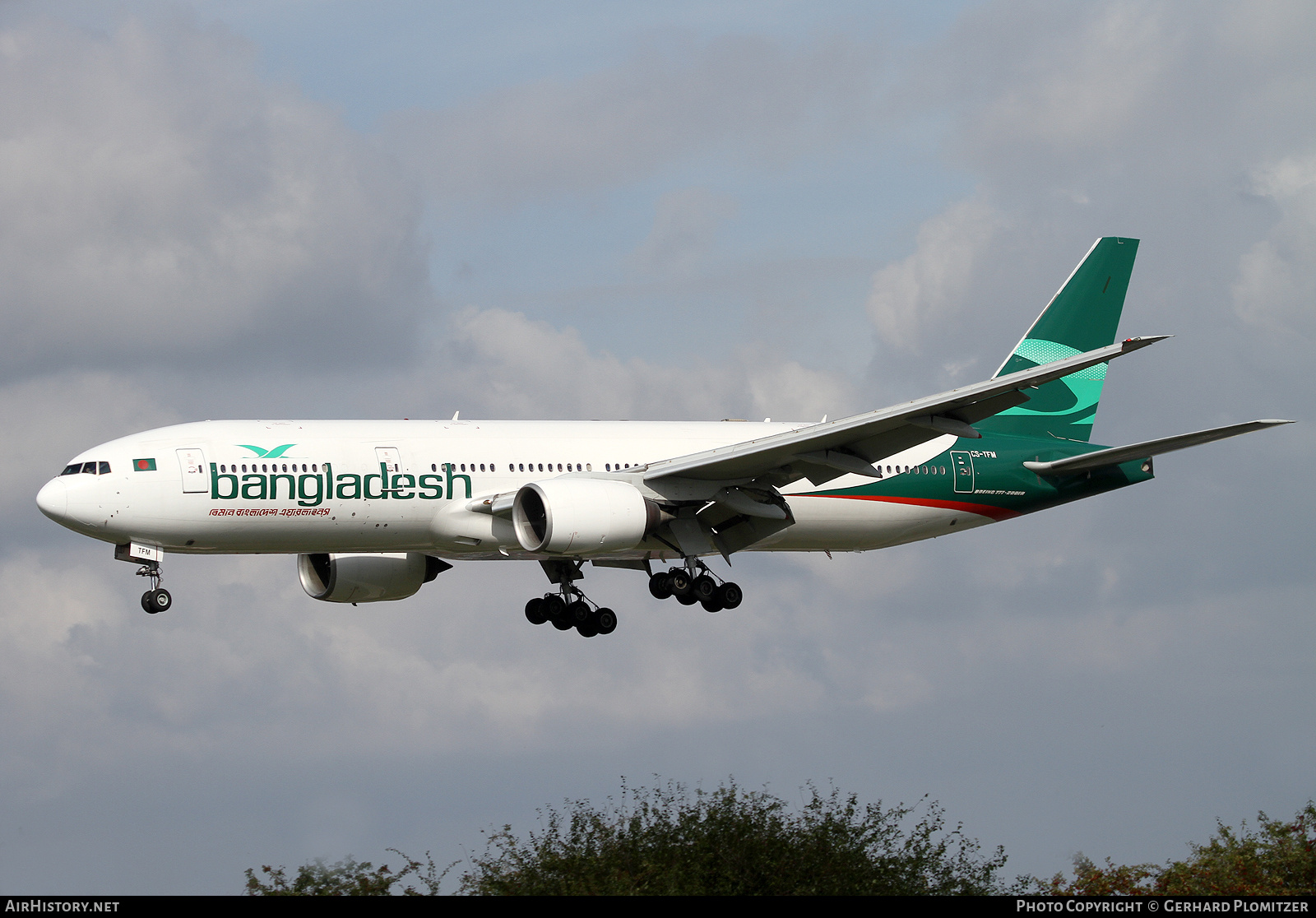Aircraft Photo of CS-TFM | Boeing 777-212/ER | Biman Bangladesh Airlines | AirHistory.net #760337