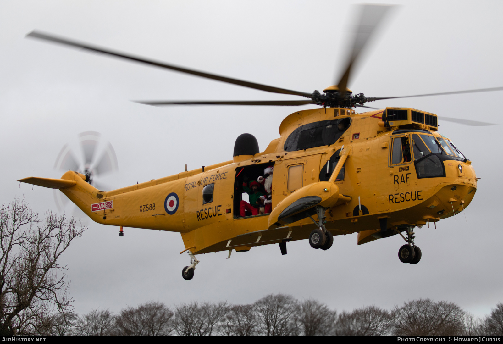 Aircraft Photo of G-SEAK / XZ588 | Westland WS-61 Sea King HAR3 | UK - Air Force | AirHistory.net #760529