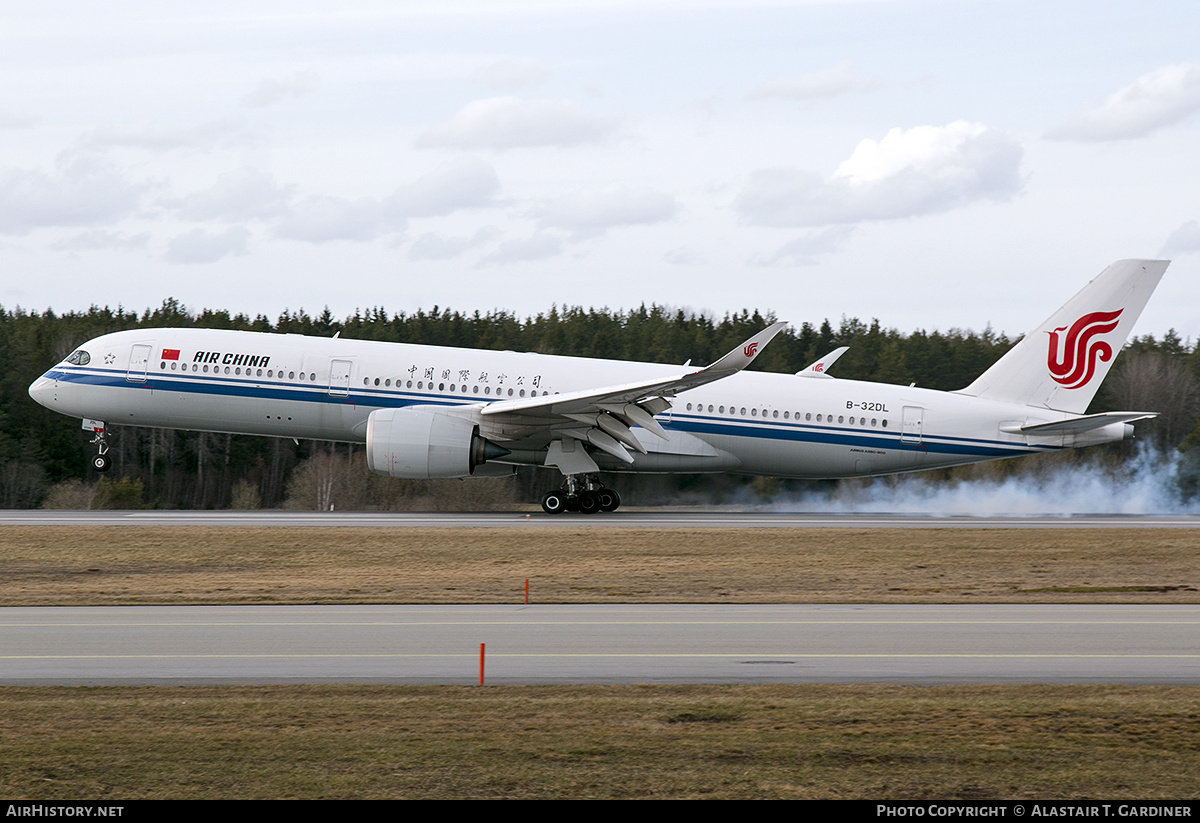 Aircraft Photo of B-32DL | Airbus A350-941 | Air China | AirHistory.net #760568