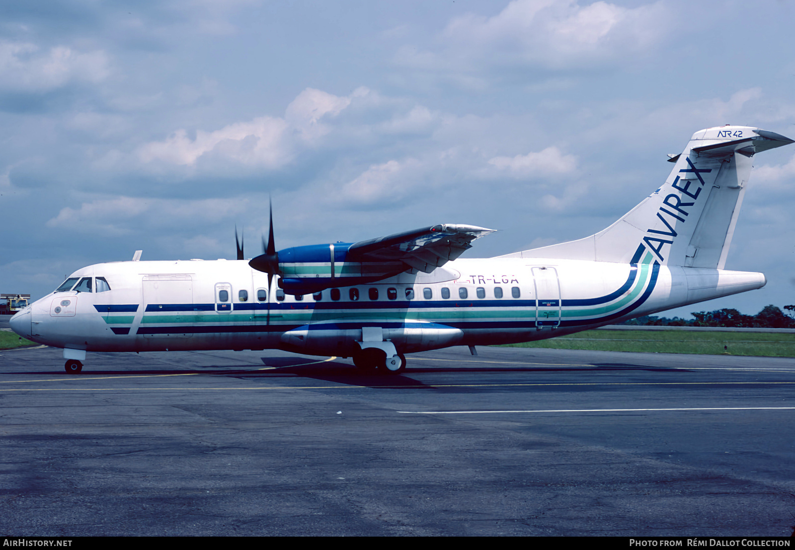 Aircraft Photo of TR-LGA | ATR ATR-42-300 | Avirex | AirHistory.net #760633