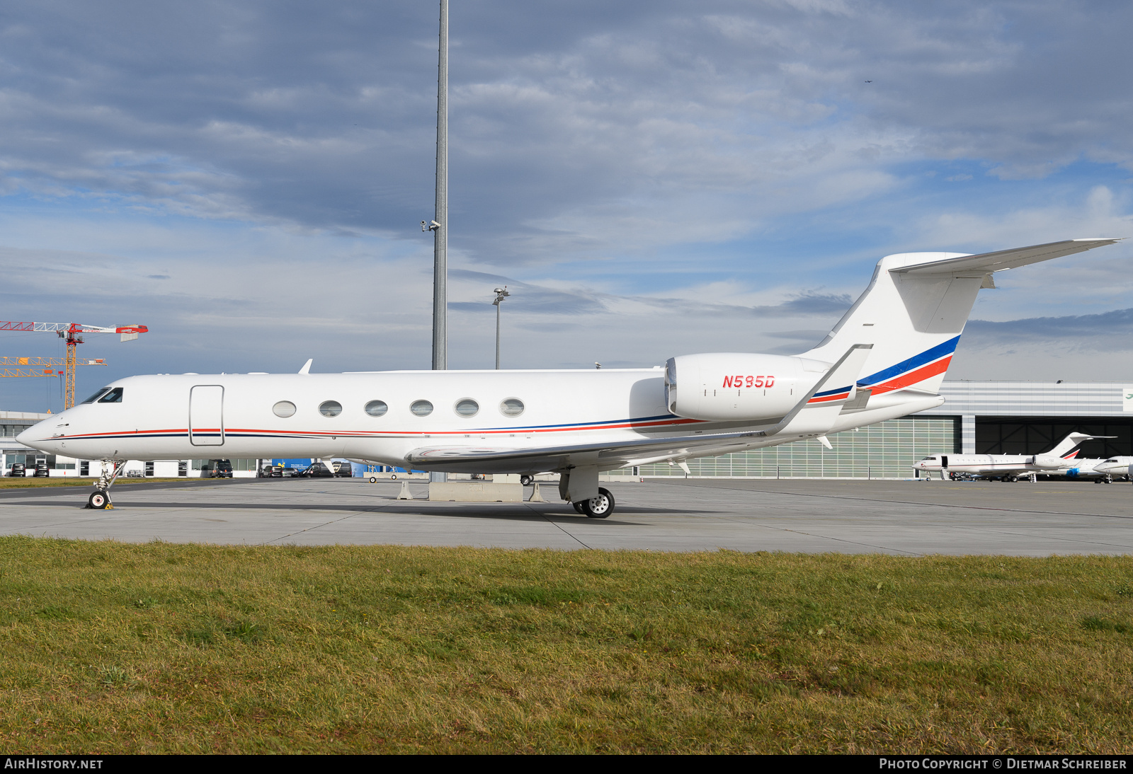 Aircraft Photo of N585D | Gulfstream Aerospace G-V Gulfstream V | AirHistory.net #760742