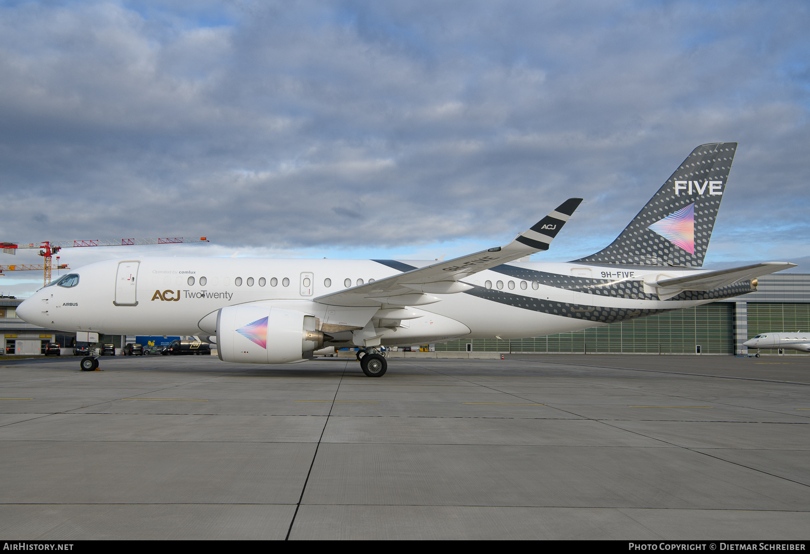 Aircraft Photo of 9H-FIVE | Airbus ACJ220 TwoTwenty (BD-500-1A10) | Five Global Holdings | AirHistory.net #760776