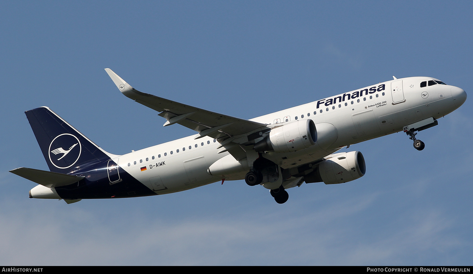 Aircraft Photo of D-AIWK | Airbus A320-214 | Lufthansa | AirHistory.net #760832