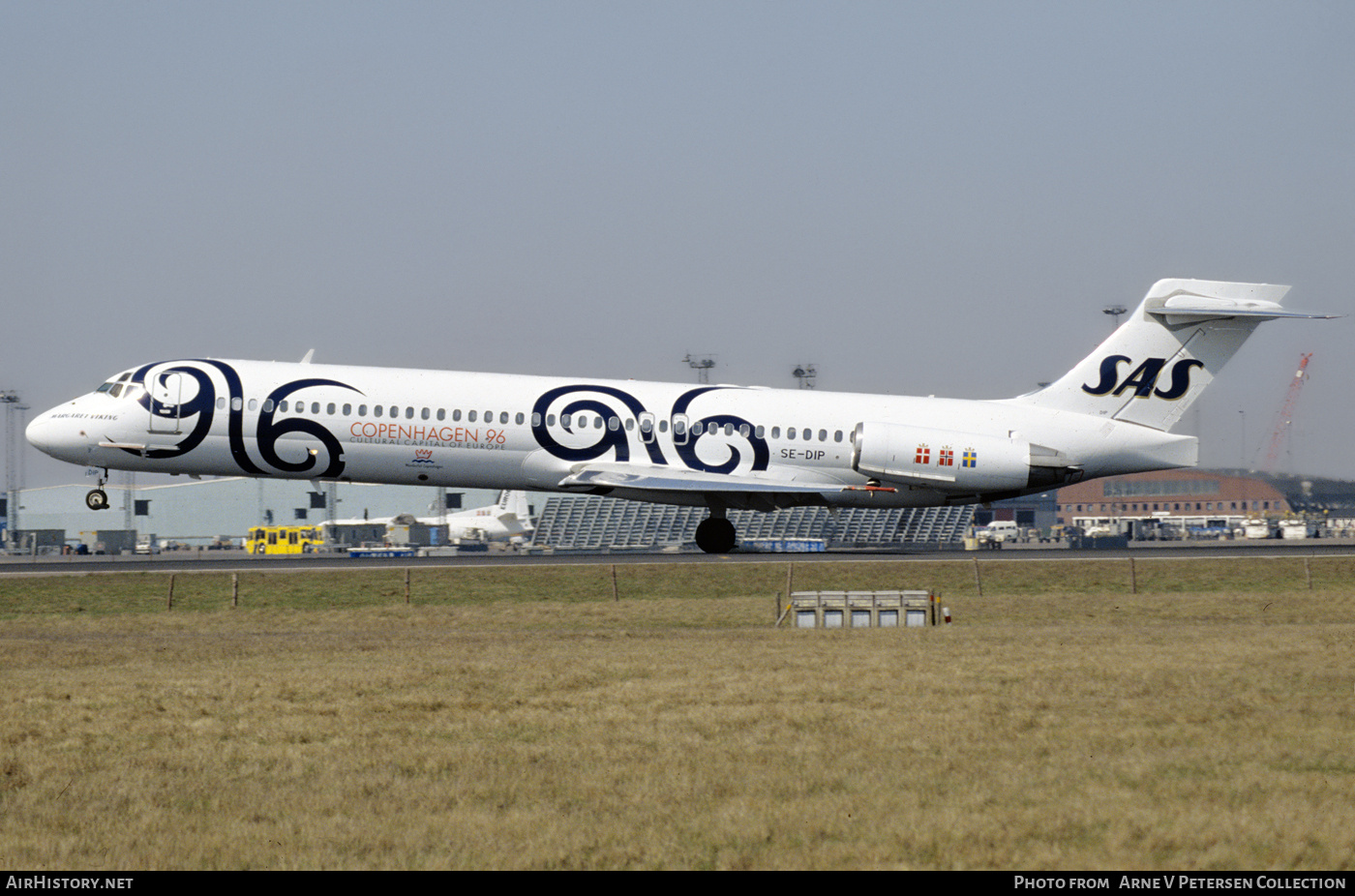 Aircraft Photo of SE-DIP | McDonnell Douglas MD-87 (DC-9-87) | Scandinavian Airlines - SAS | AirHistory.net #760873