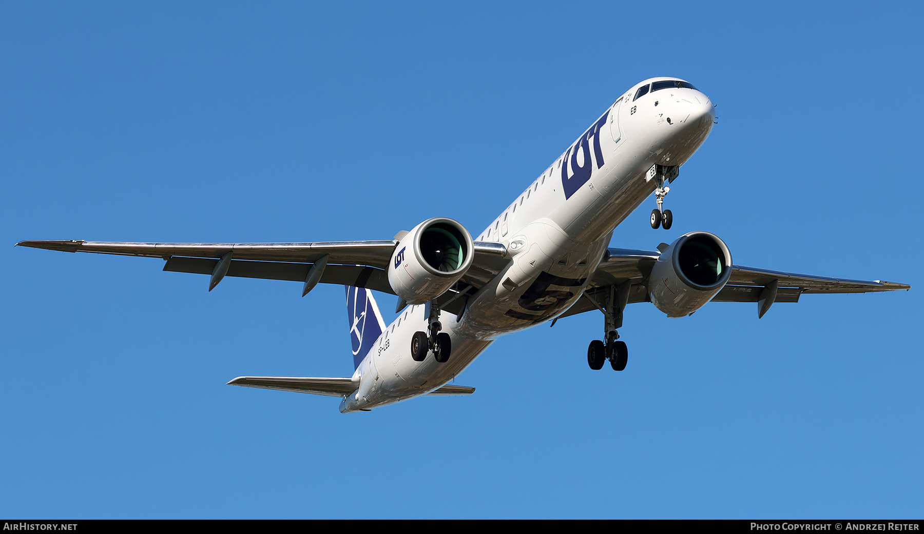 Aircraft Photo of SP-LEB | Embraer 195-E2 (ERJ-190-400) | LOT Polish Airlines - Polskie Linie Lotnicze | AirHistory.net #760921