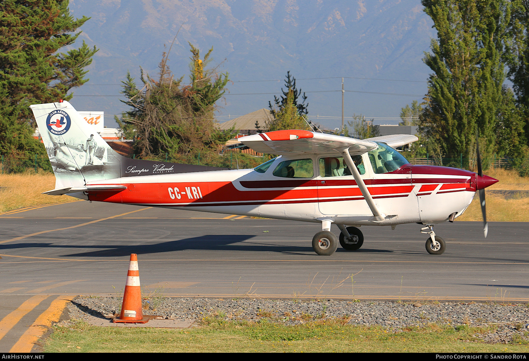 Aircraft Photo of CC-KRI | Cessna 172N | Club Aéreo Rancagua | AirHistory.net #760933