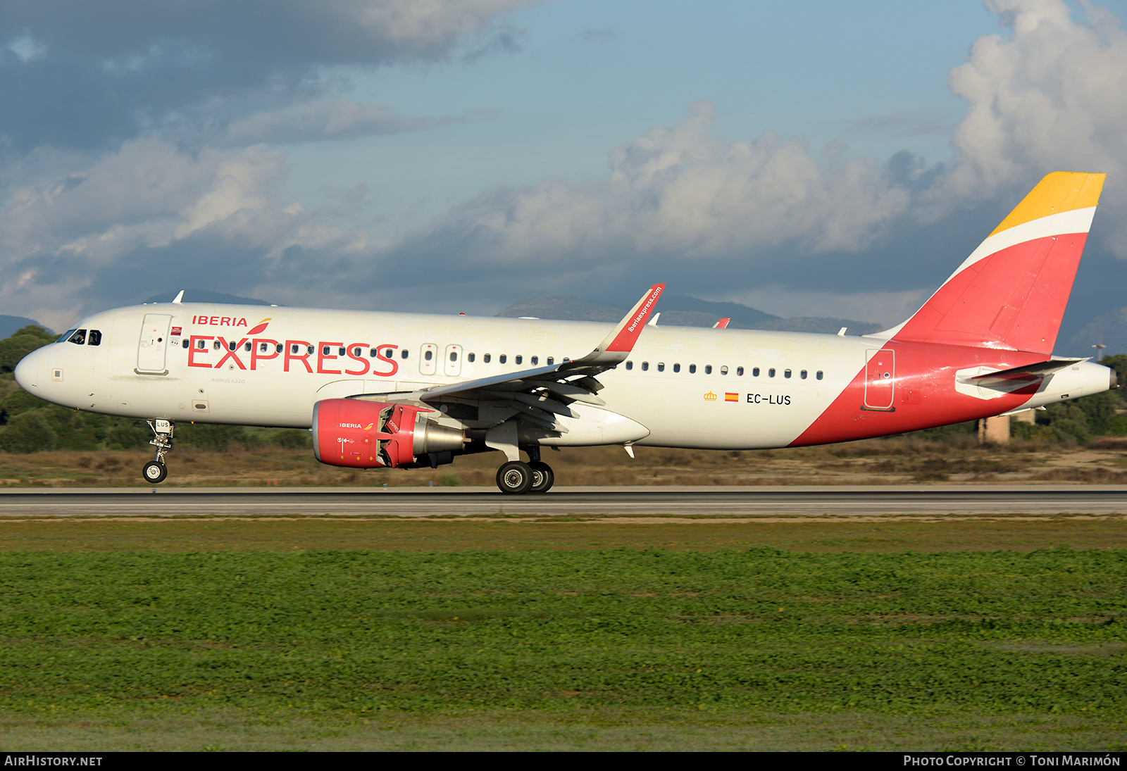 Aircraft Photo of EC-LUS | Airbus A320-216 | Iberia Express | AirHistory.net #760936