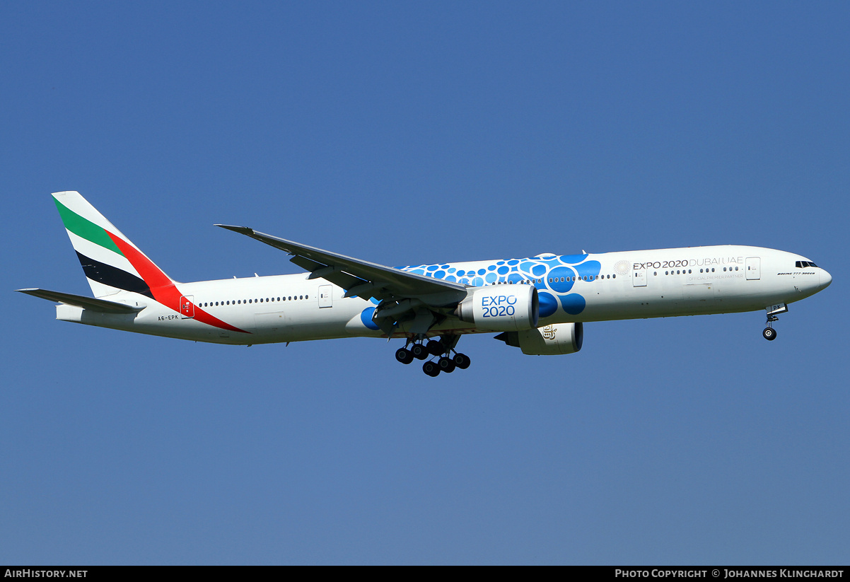 Aircraft Photo of A6-EPK | Boeing 777-31H/ER | Emirates | AirHistory.net #761111