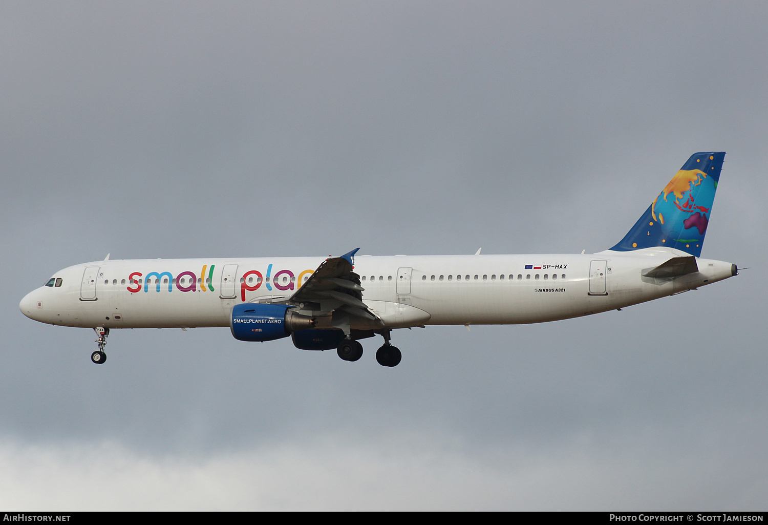 Aircraft Photo of SP-HAX | Airbus A321-211 | Small Planet Airlines | AirHistory.net #761422