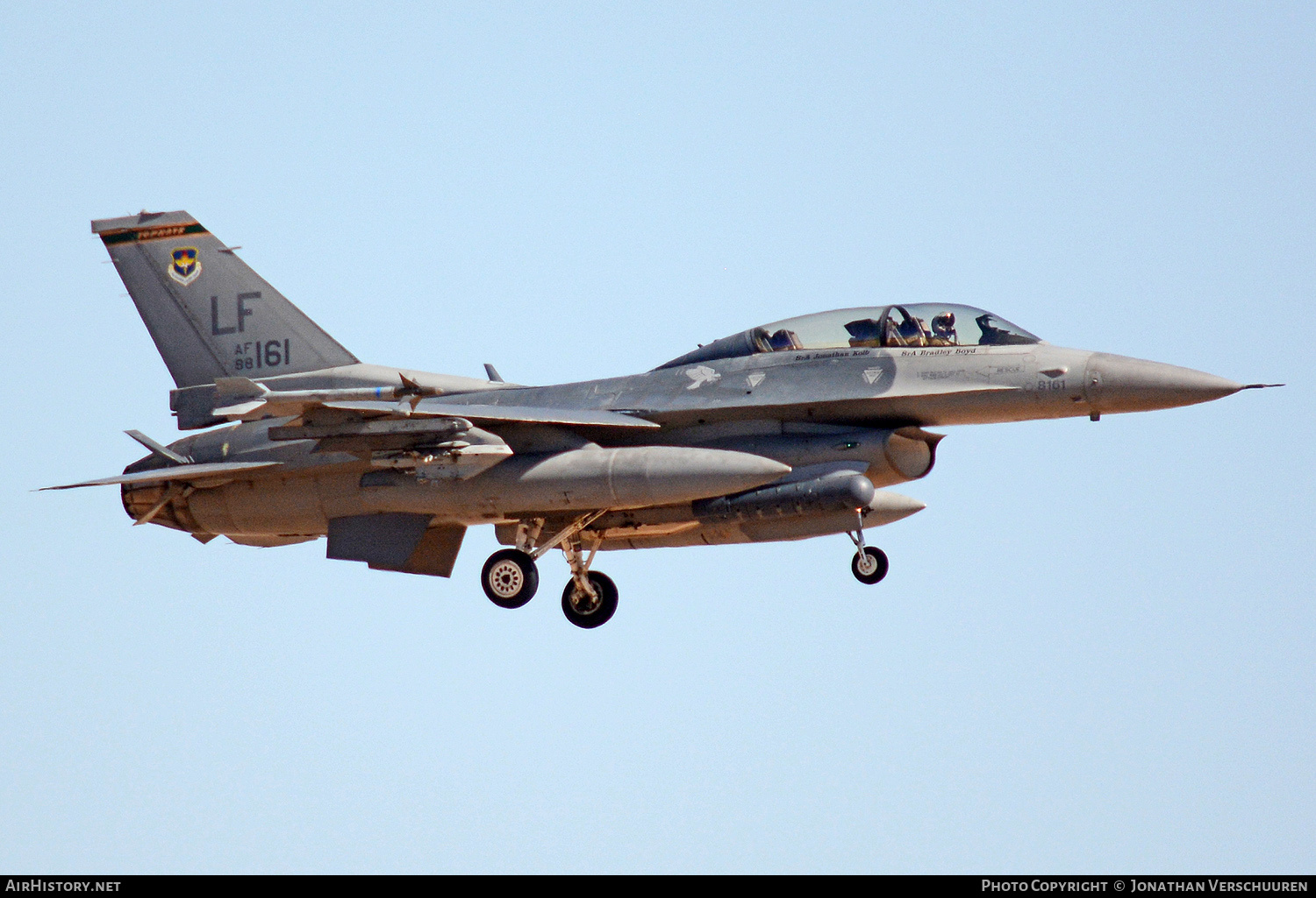 Aircraft Photo of 88-0161 / AF88-161 | General Dynamics F-16DM Fighting Falcon | USA - Air Force | AirHistory.net #761459