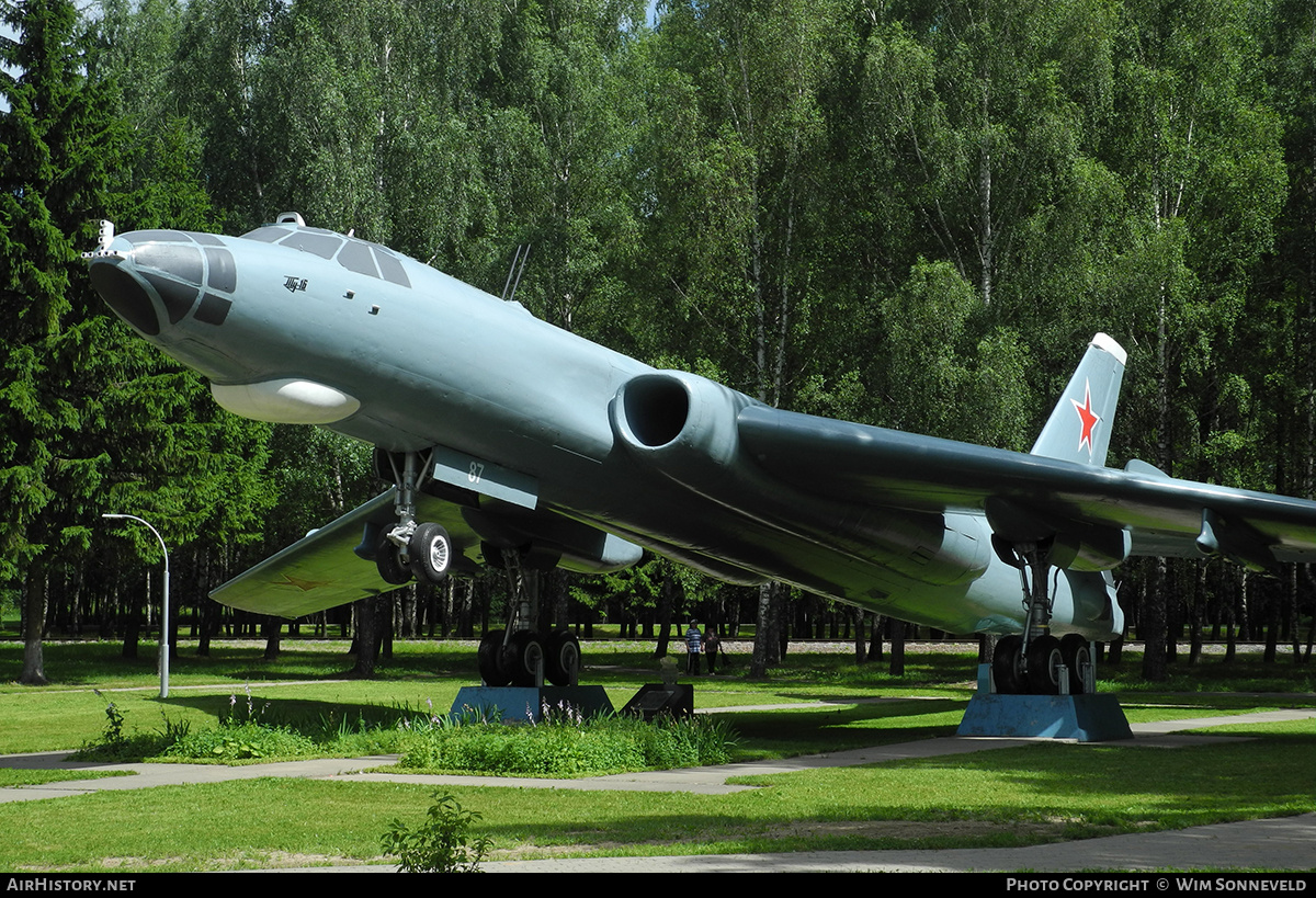 Aircraft Photo of 87 white | Tupolev Tu-16K | Soviet Union - Air Force | AirHistory.net #761479