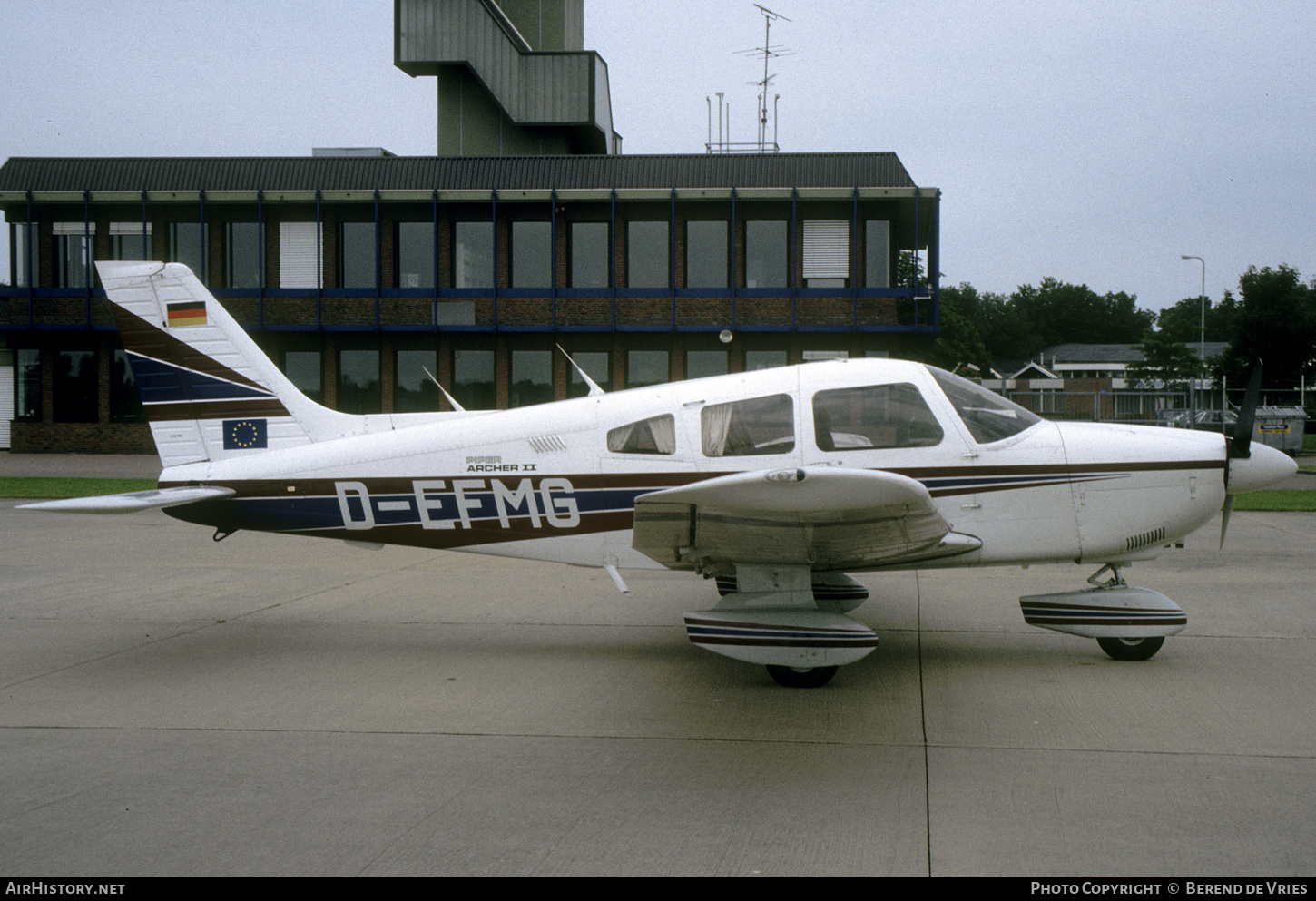 Aircraft Photo of D-EFMG | Piper PA-28-181 Archer II | AirHistory.net #761485