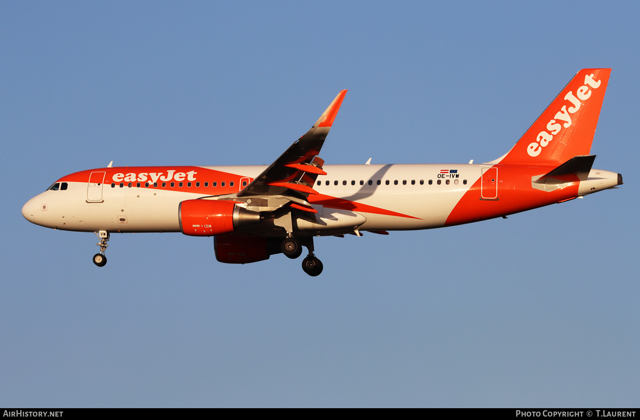 Aircraft Photo of OE-IVW | Airbus A320-214 | EasyJet | AirHistory.net #761515