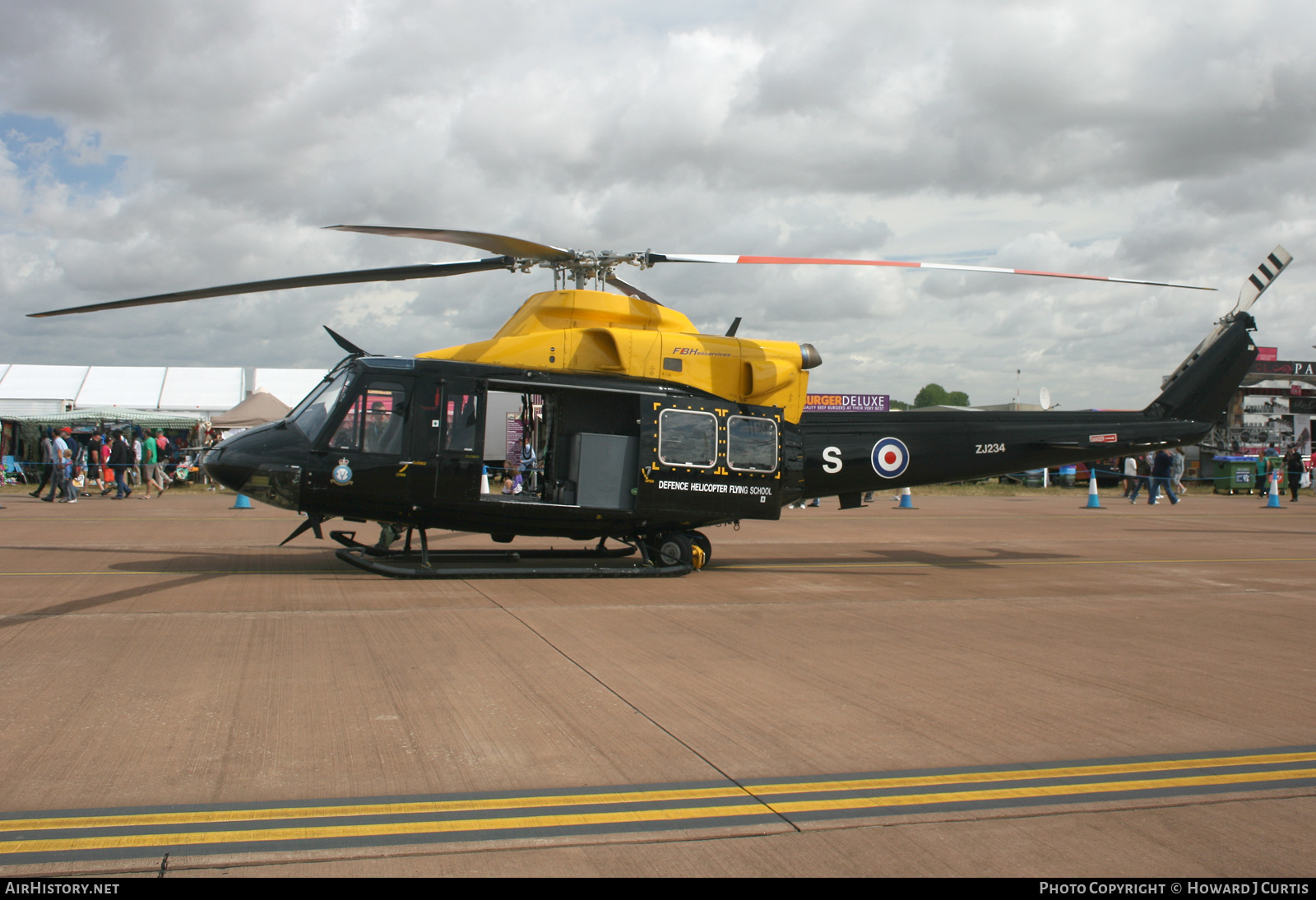 Aircraft Photo of ZJ234 | Bell 412EP Griffin HT1 | UK - Air Force | AirHistory.net #761589