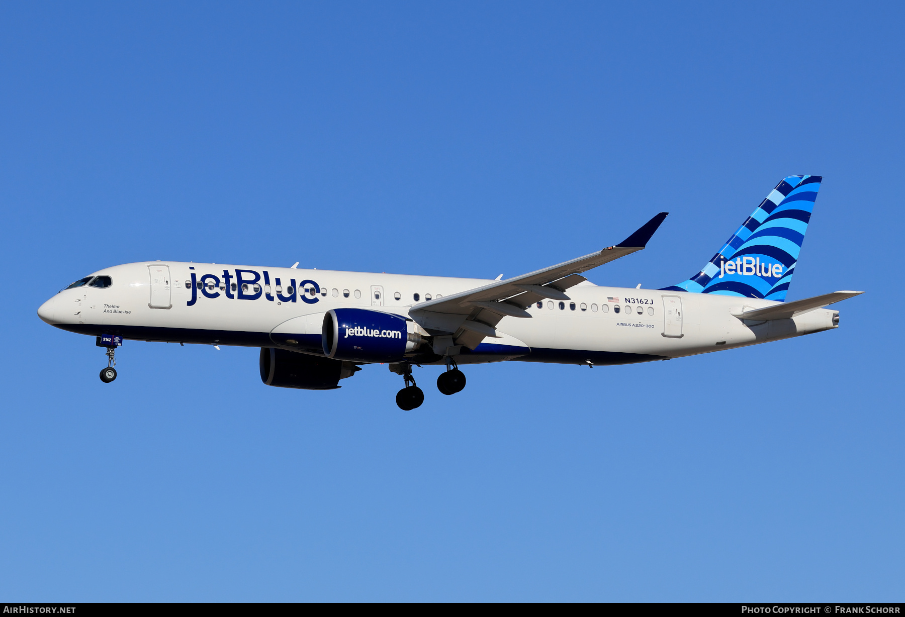 Aircraft Photo of N3162J | Airbus A220-300 (BD-500-1A11) | JetBlue Airways | AirHistory.net #761627
