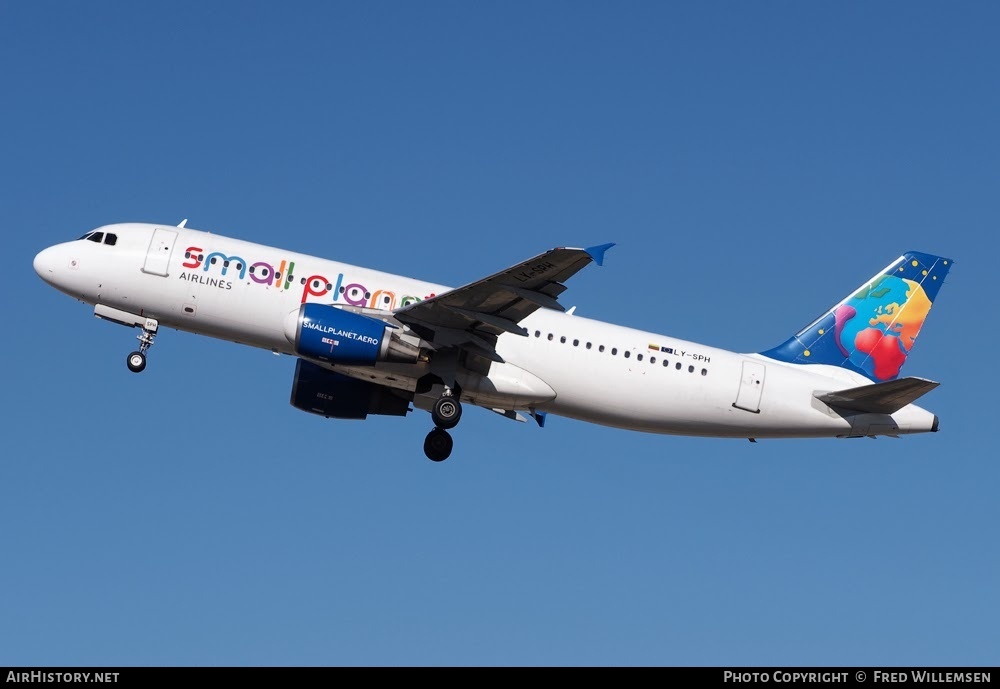 Aircraft Photo of LY-SPH | Airbus A320-214 | Small Planet Airlines | AirHistory.net #761636