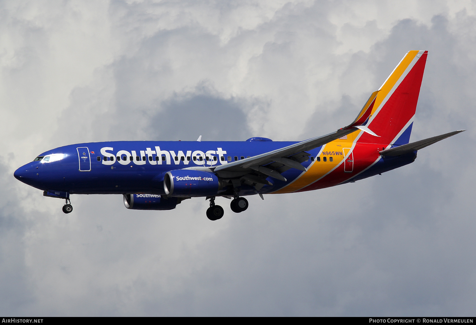 Aircraft Photo of N965WN | Boeing 737-7H4 | Southwest Airlines | AirHistory.net #761644