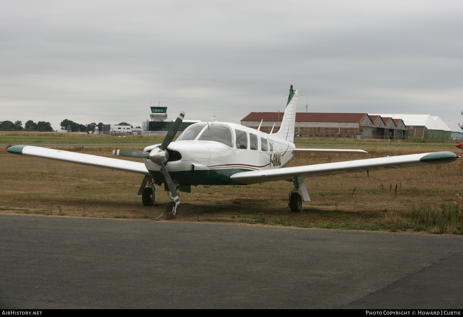 Aircraft Photo of F-GNAL | Piper PA-32R-300 Cherokee Lance | AirHistory.net #761727