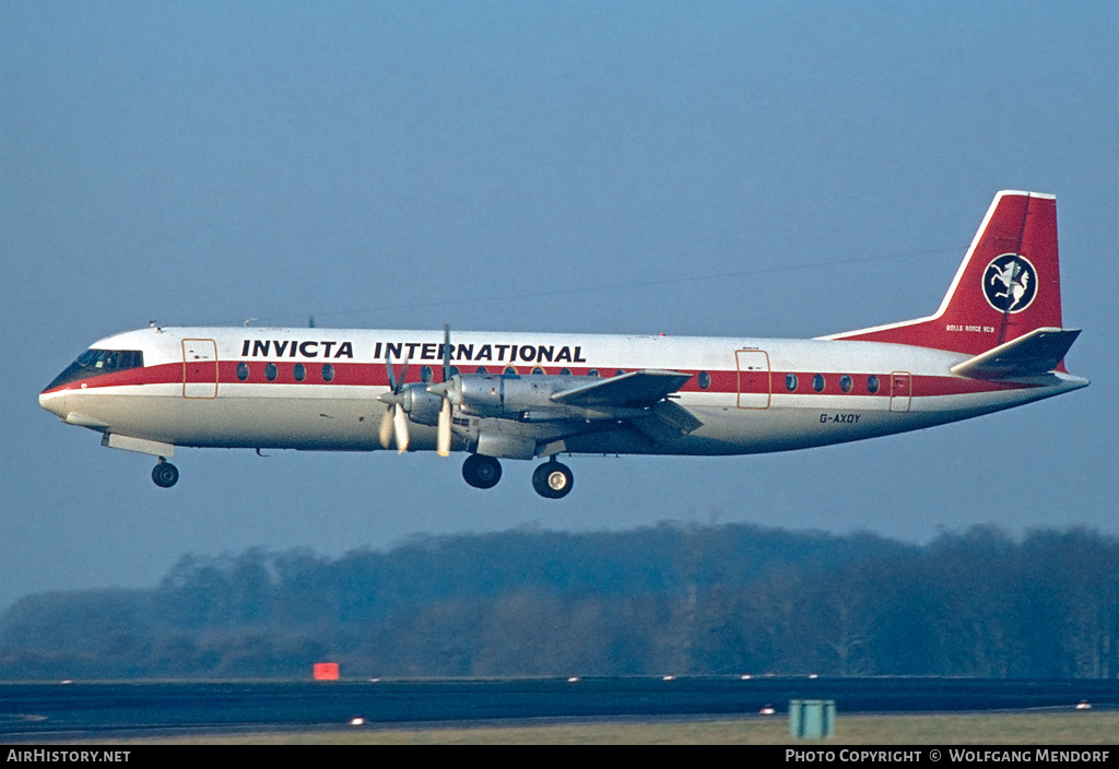 Aircraft Photo of G-AXOY | Vickers 952 Vanguard | Invicta International Airlines | AirHistory.net #761769