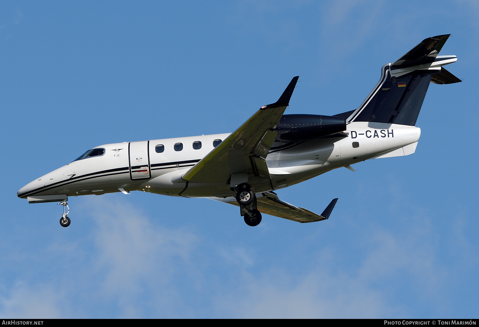 Aircraft Photo of D-CASH | Embraer EMB-505 Phenom 300 | AirHistory.net #761794