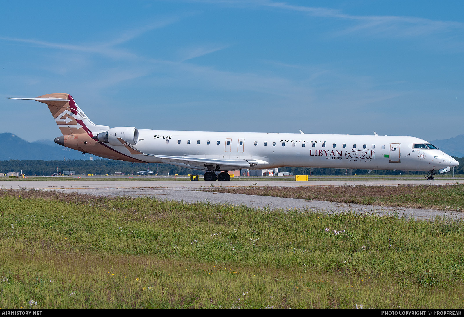 Aircraft Photo of 5A-LAC | Bombardier CRJ-900ER (CL-600-2D24) | Libyan Airlines | AirHistory.net #761822