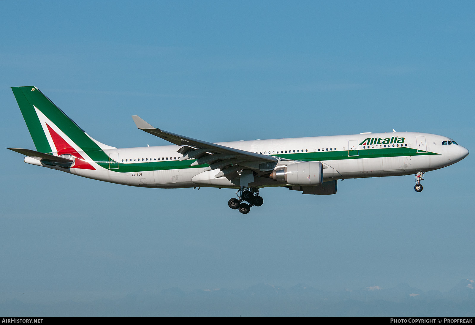 Aircraft Photo of EI-EJG | Airbus A330-202 | Alitalia | AirHistory.net #761834