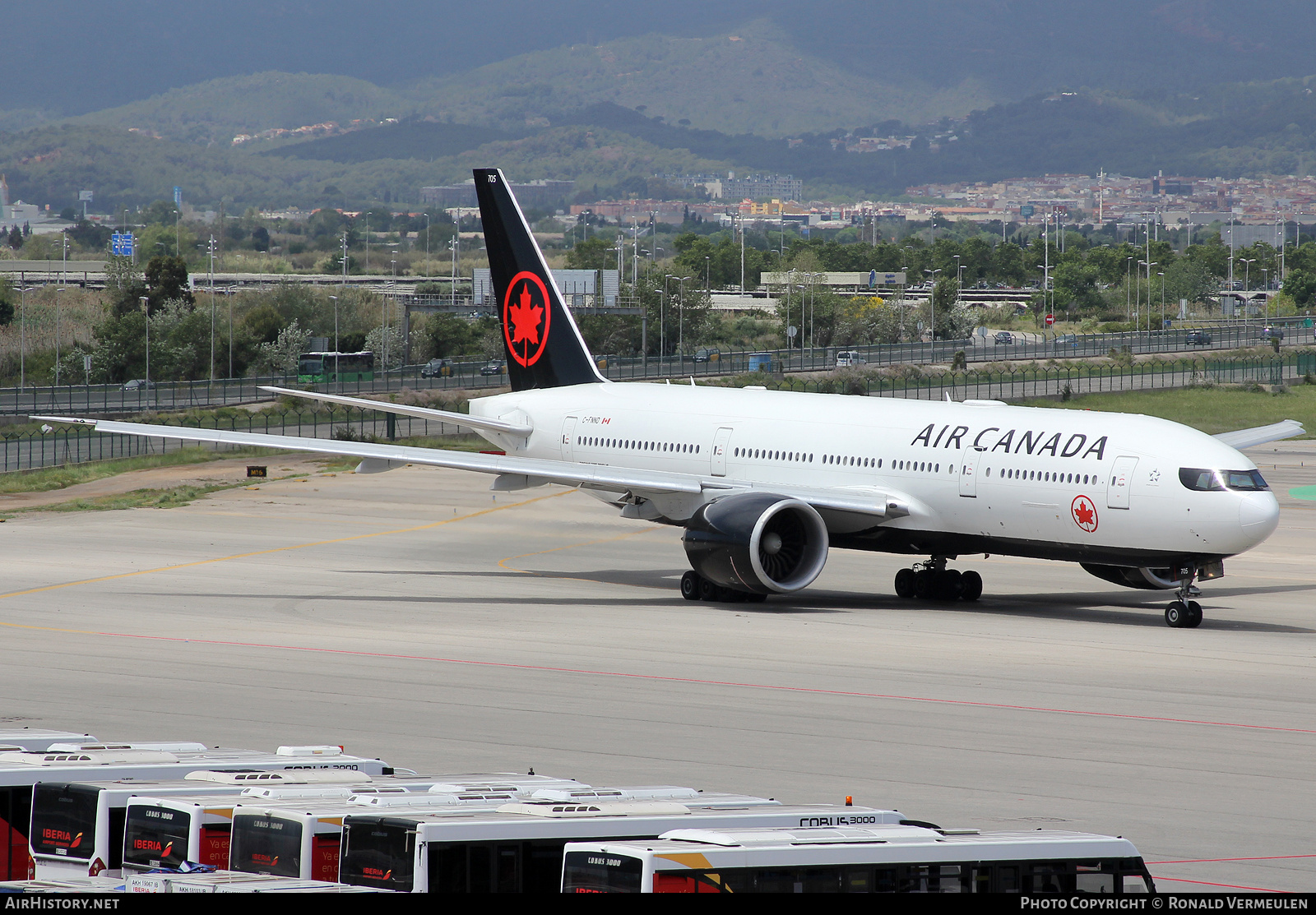 Aircraft Photo of C-FNND | Boeing 777-233/LR | Air Canada | AirHistory.net #761875