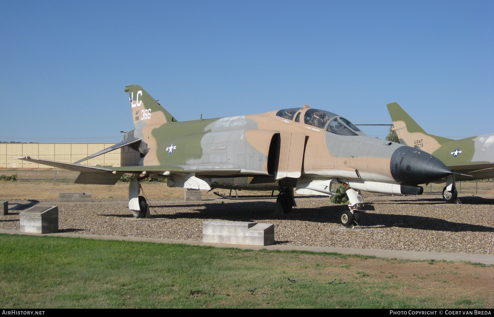 Aircraft Photo of 68-0366 / AF68-366 | McDonnell Douglas F-4E Phantom II | USA - Air Force | AirHistory.net #762006
