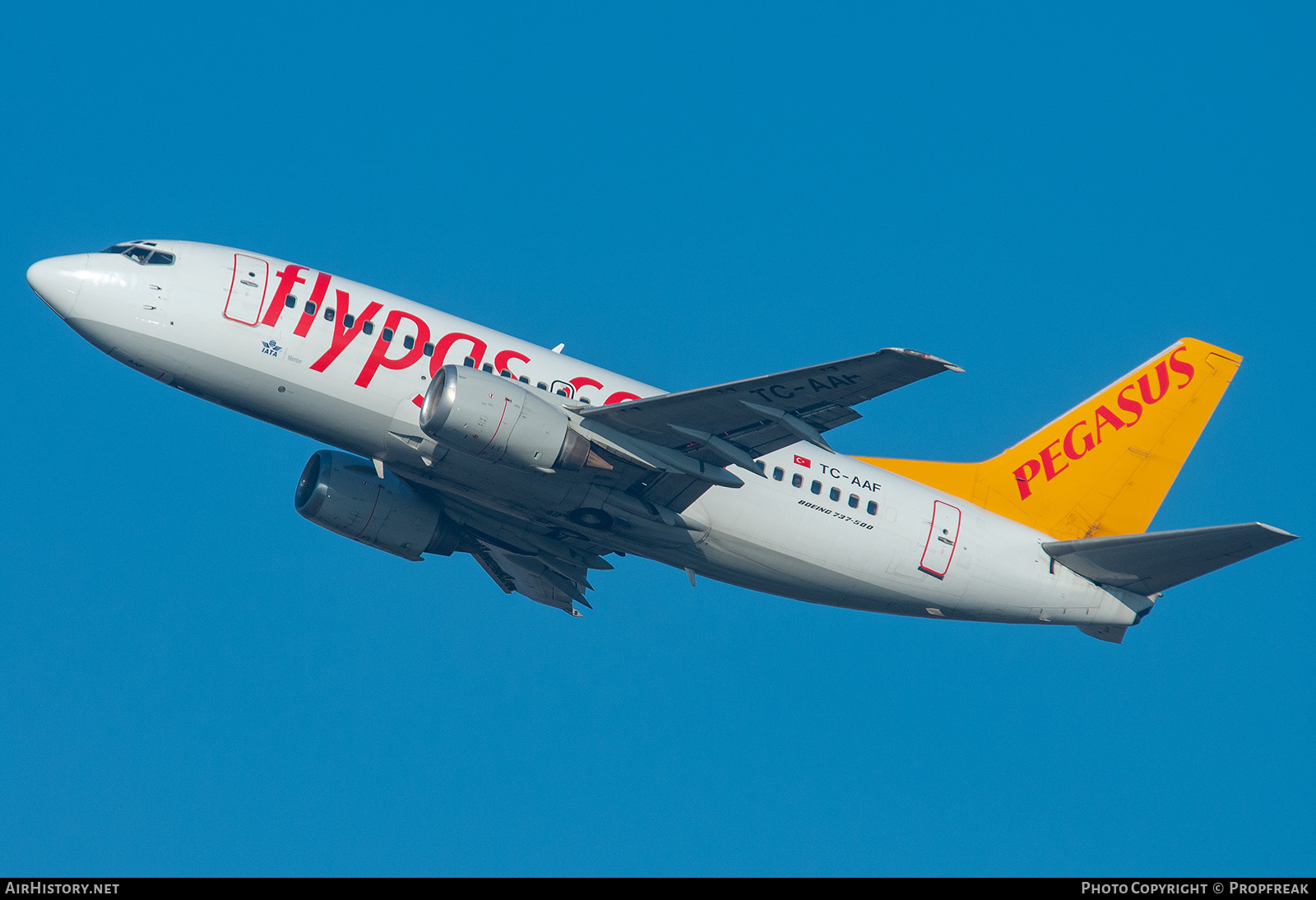 Aircraft Photo of TC-AAF | Boeing 737-58E | Pegasus Airlines | AirHistory.net #762299