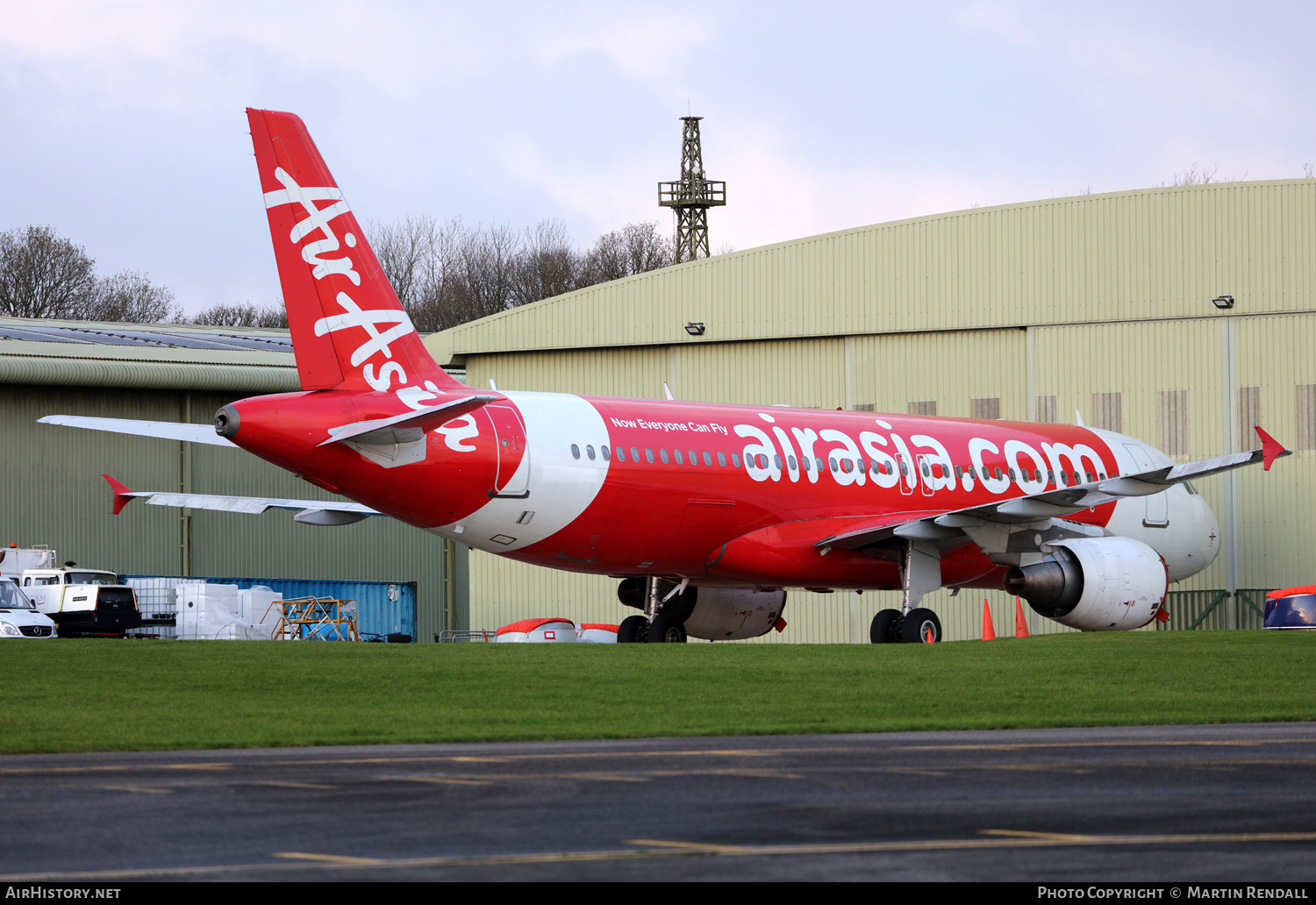 Aircraft Photo of M-ABTG | Airbus A320-216 | AirAsia | AirHistory.net #762599