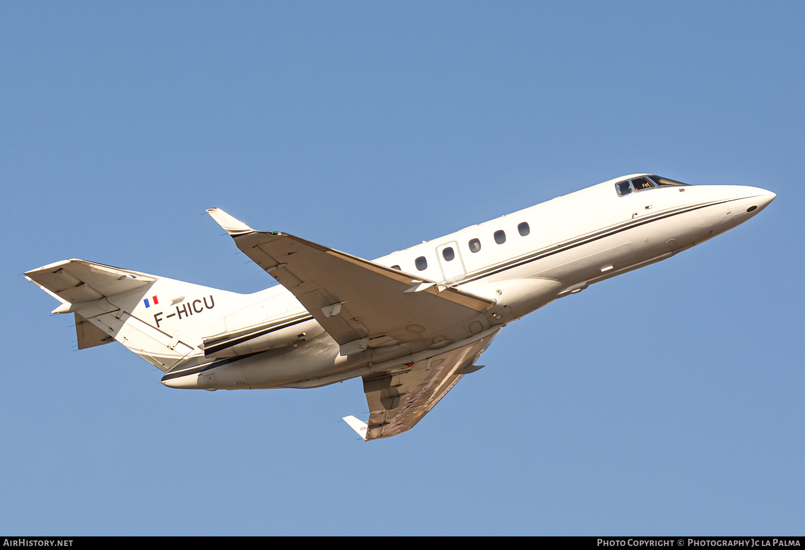 Aircraft Photo of F-HICU | Hawker Beechcraft 900XP | AirHistory.net #762692