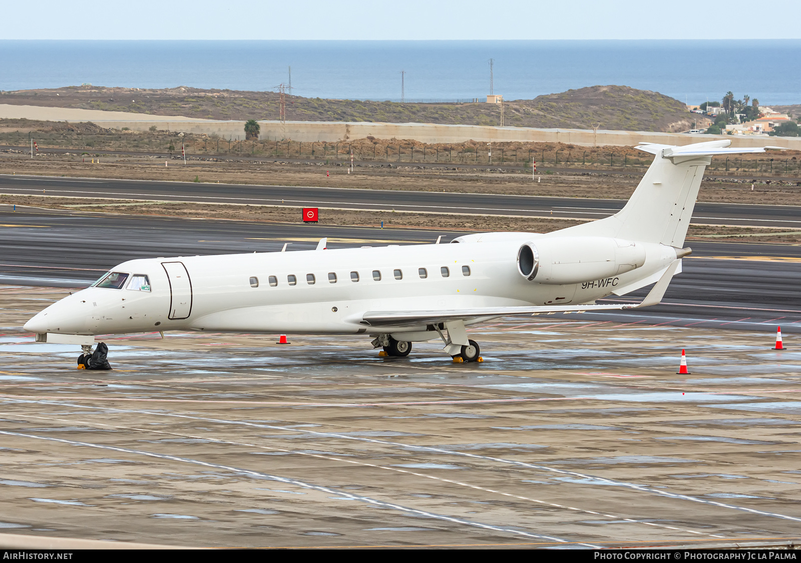 Aircraft Photo of 9H-WFC | Embraer Legacy 600 (EMB-135BJ) | AirX Charter | AirHistory.net #762756