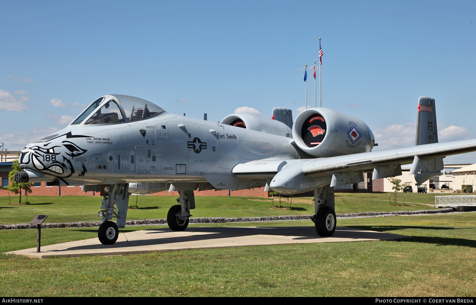 Aircraft Photo of 77-0216 / 188 | Fairchild A-10A Thunderbolt II | USA - Air Force | AirHistory.net #762817