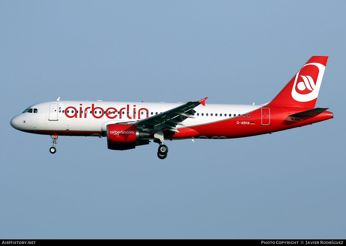Aircraft Photo of D-ABHA | Airbus A320-214 | Air Berlin | AirHistory.net #762836