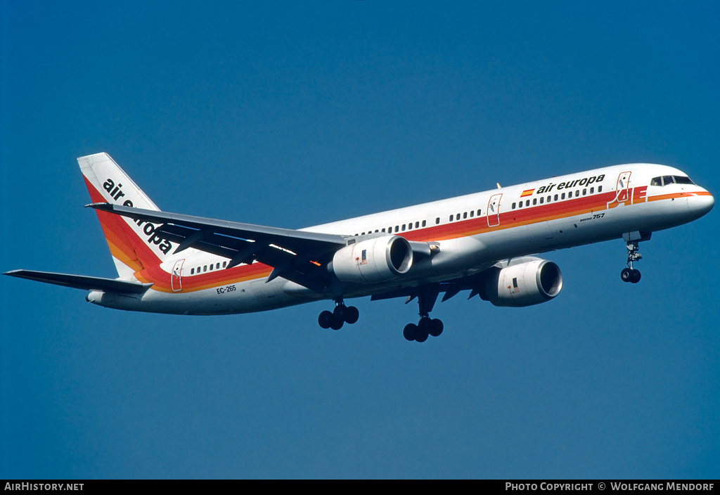 Aircraft Photo of EC-265 | Boeing 757-236 | Air Europa | AirHistory.net #762871
