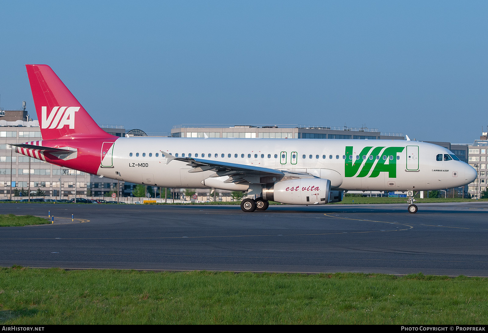 Aircraft Photo of LZ-MDD | Airbus A320-232 | VIA - Air VIA Bulgarian Airways | AirHistory.net #763007