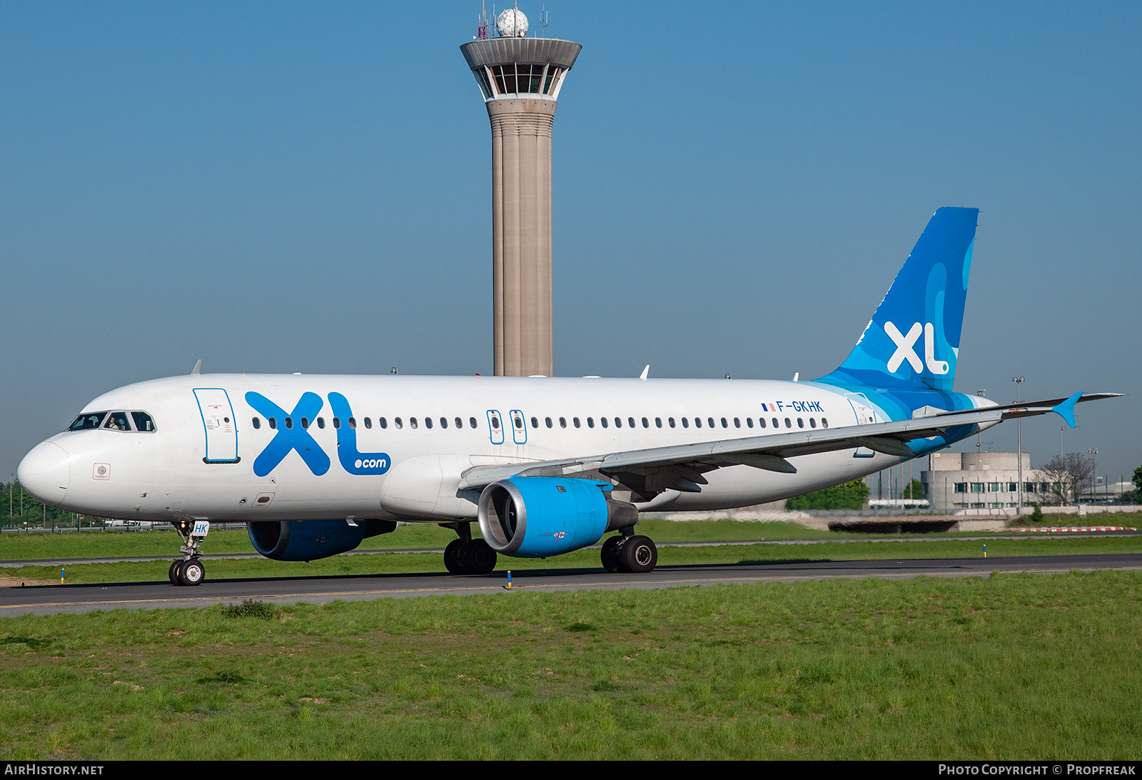 Aircraft Photo of F-GKHK | Airbus A320-212 | XL Airways | AirHistory.net #763030