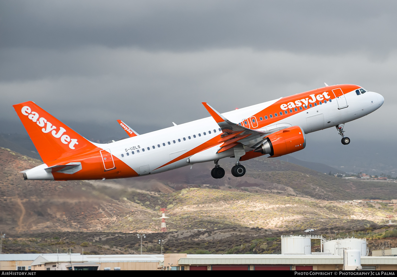 Aircraft Photo of G-UZLS | Airbus A320-251N | EasyJet | AirHistory.net #763035