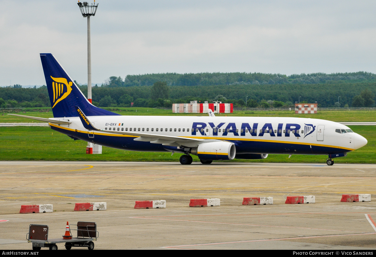 Aircraft Photo of EI-EKV | Boeing 737-8AS | Ryanair | AirHistory.net #763080