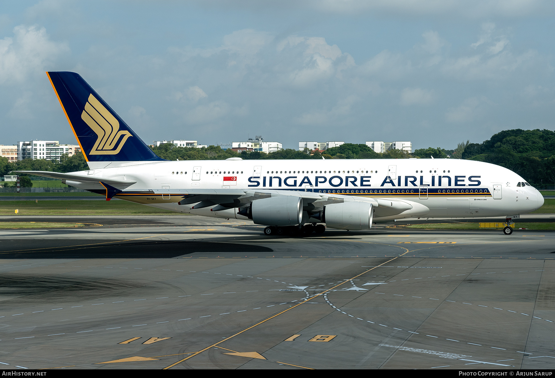 Aircraft Photo of 9V-SKY | Airbus A380-841 | Singapore Airlines | AirHistory.net #763162