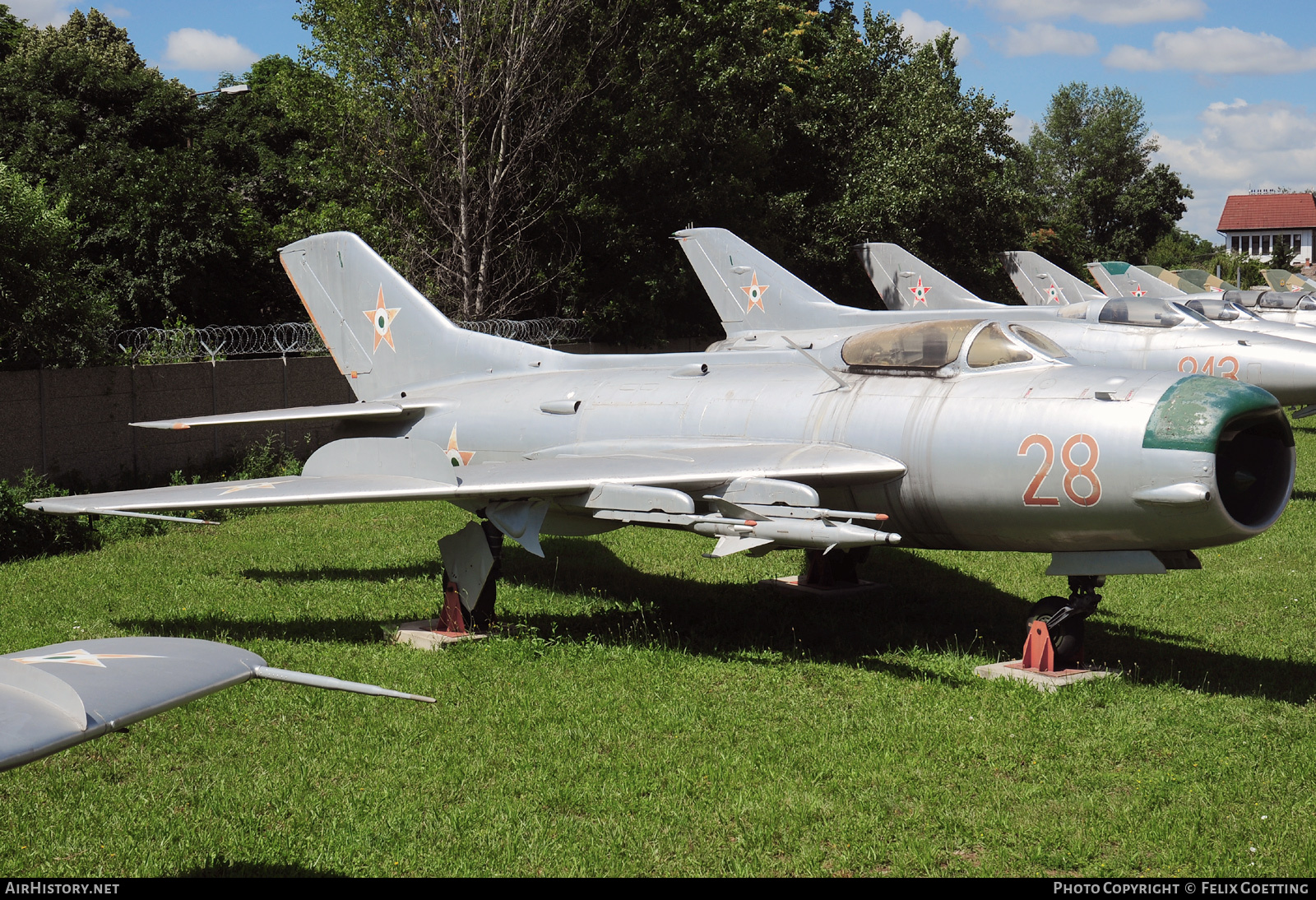 Aircraft Photo of 28 | Mikoyan-Gurevich MiG-19PM | Hungary - Air Force | AirHistory.net #763200