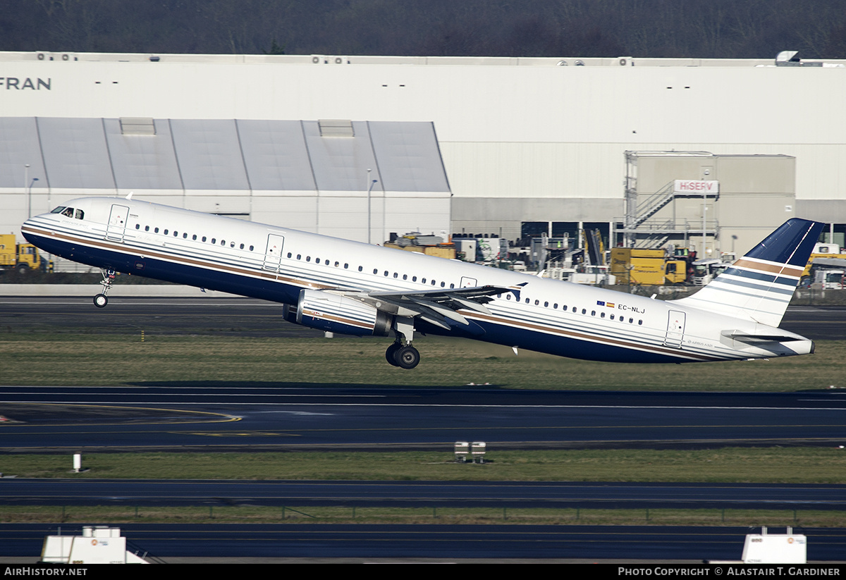 Aircraft Photo of EC-NLJ | Airbus A321-231 | Privilege Style | AirHistory.net #763213