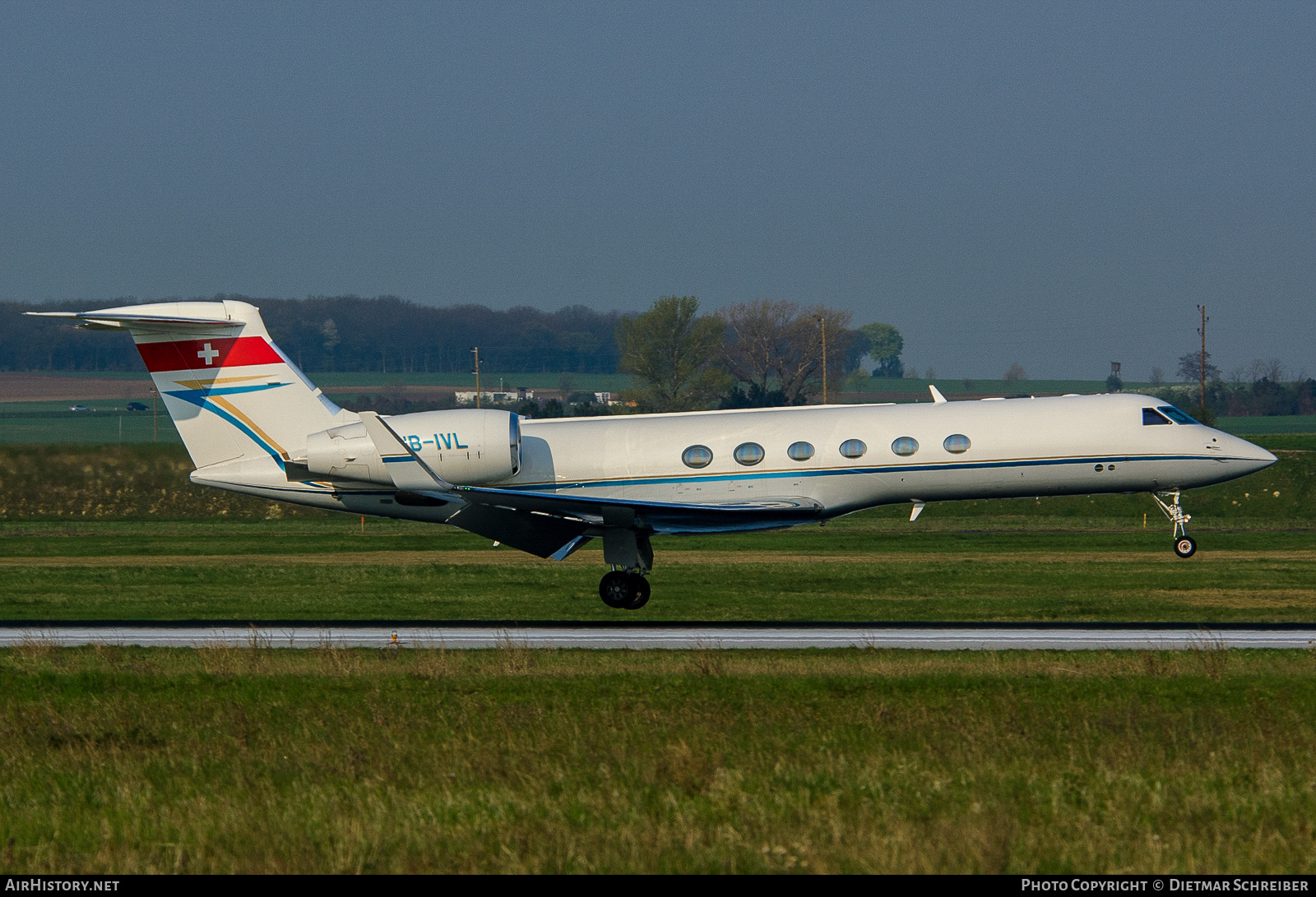 Aircraft Photo of HB-IVL | Gulfstream Aerospace G-V Gulfstream V | AirHistory.net #763336