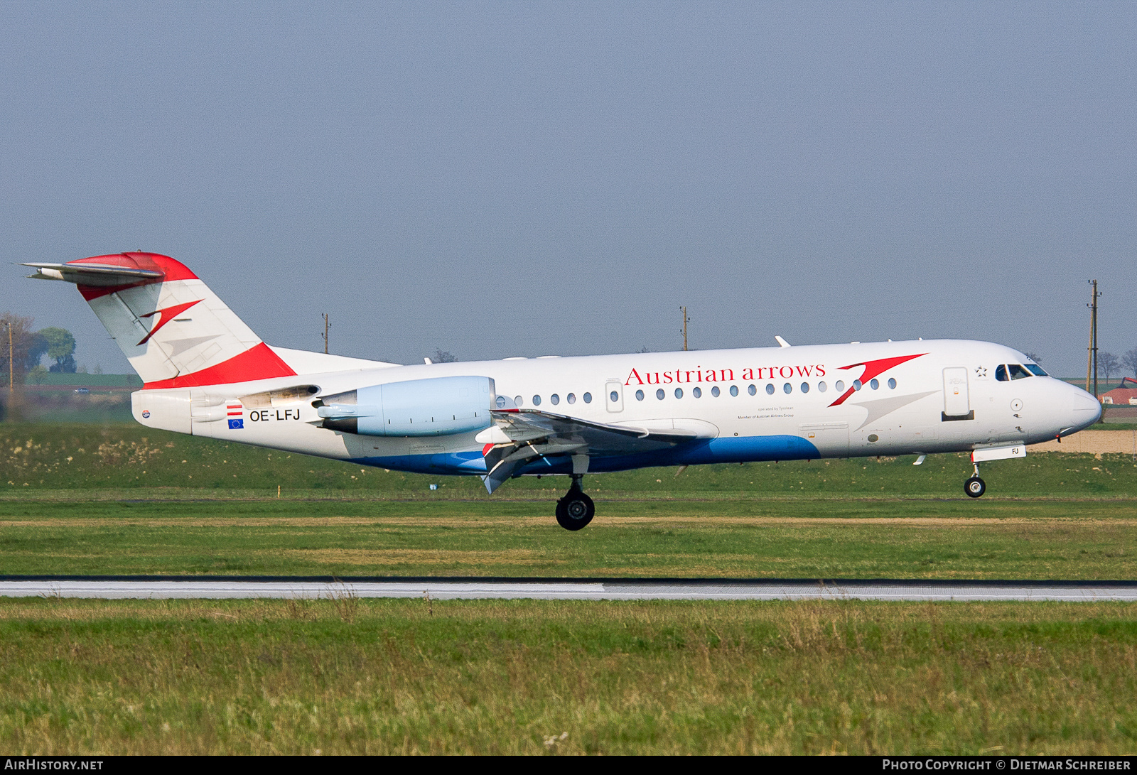 Aircraft Photo of OE-LFJ | Fokker 70 (F28-0070) | Austrian Arrows | AirHistory.net #763341