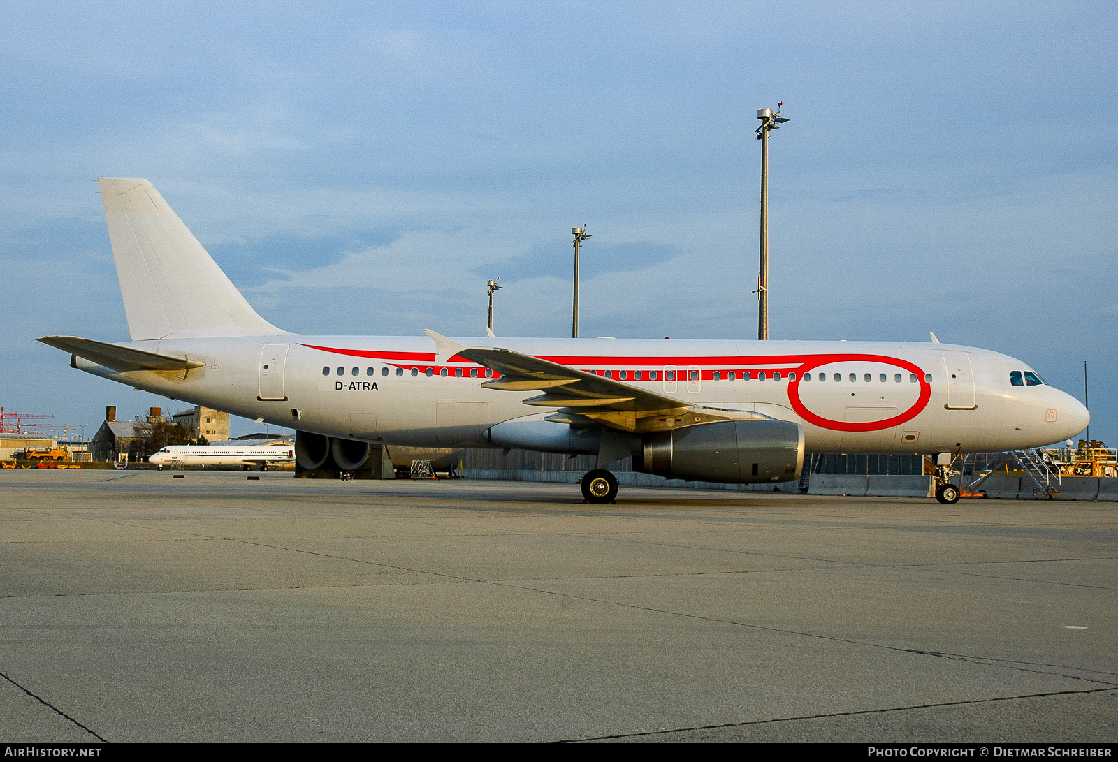 Aircraft Photo of D-ATRA | Airbus A320-232 | DLR - Deutsches Zentrum für Luft- und Raumfahrt | AirHistory.net #763348