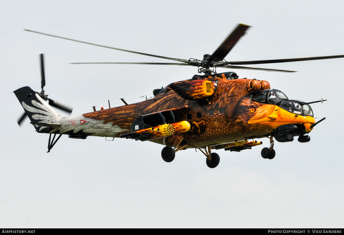 Aircraft Photo of 716 | Mil Mi-24V | Hungary - Air Force | AirHistory.net #763394