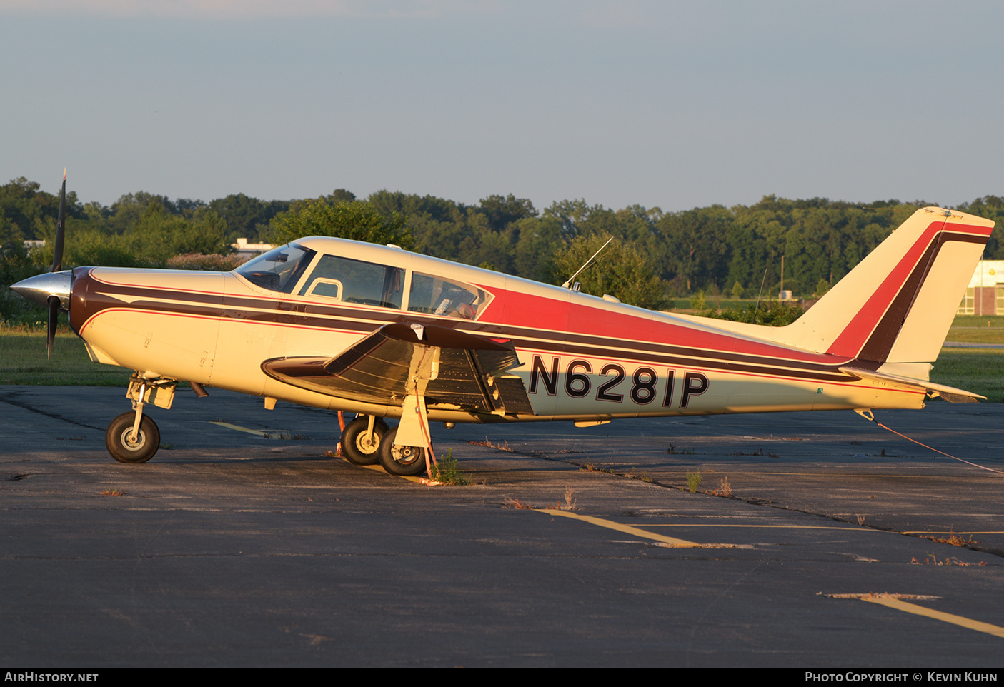 Aircraft Photo of N6281P | Piper PA-24-250 Comanche | AirHistory.net #763425