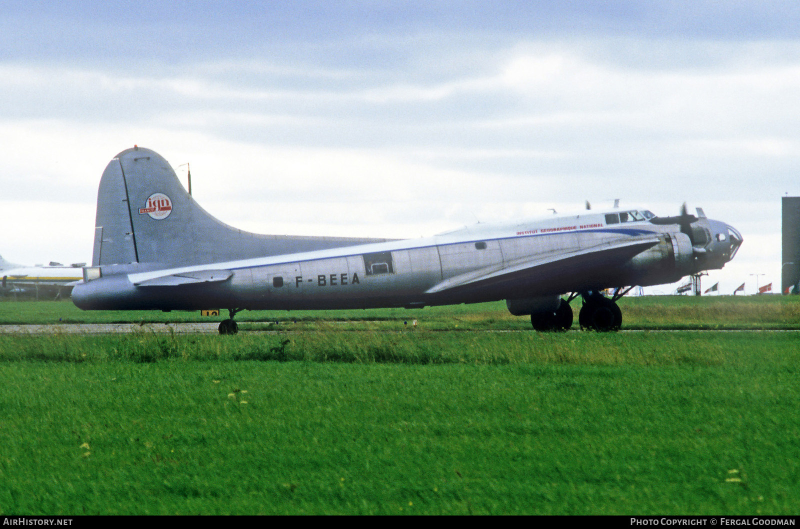 Aircraft Photo of F-BEEA | Boeing B-17G Flying Fortress | IGN - Institut Géographique National | AirHistory.net #763456